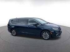 2023 Chrysler Pacifica Hybrid Touring L -
                  Jacksonville, FL
