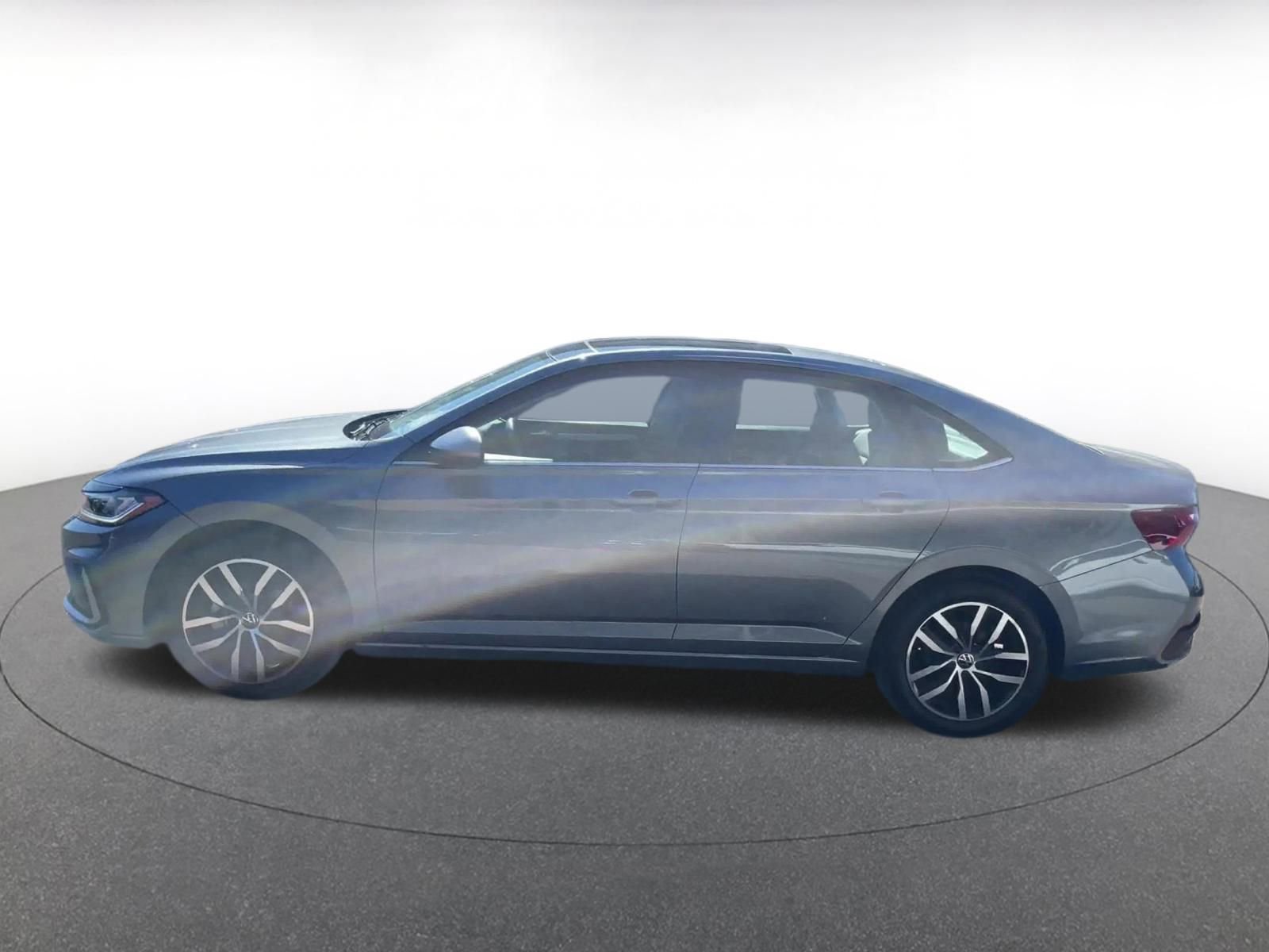 Thumbnail: 2025 Volkswagen Jetta - 8