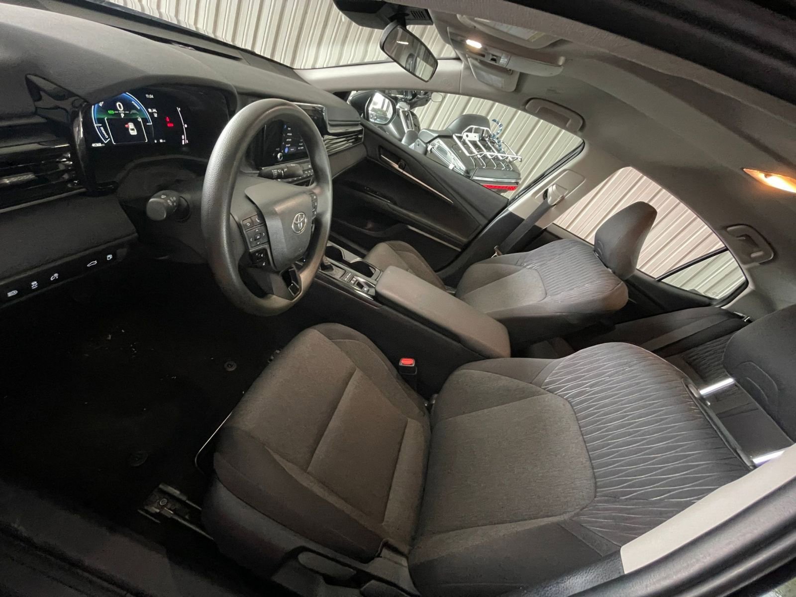 Thumbnail: 2025 Toyota Camry - 34