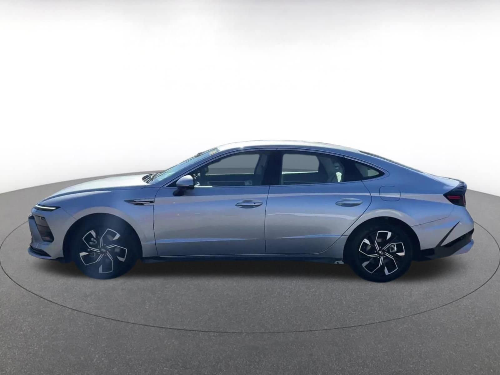 Thumbnail: 2025 Hyundai Sonata - 9