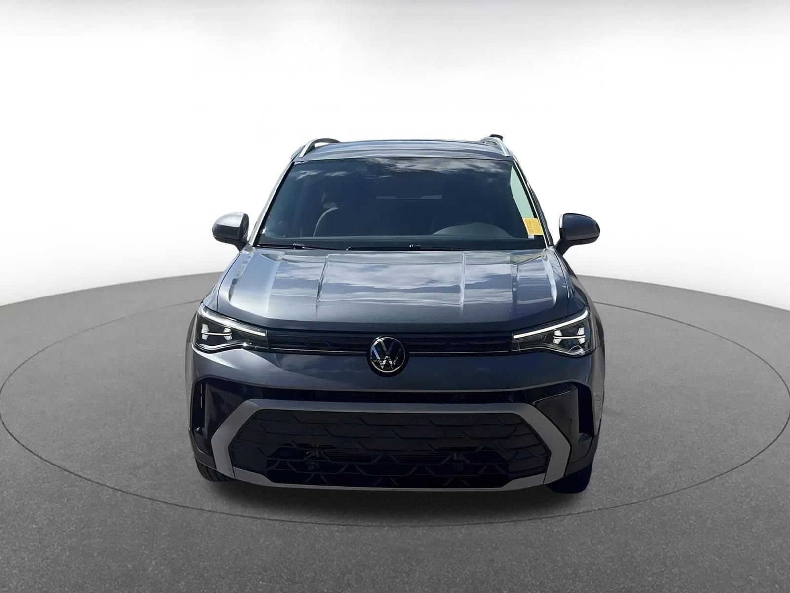 Thumbnail: 2025 Volkswagen Taos - 3