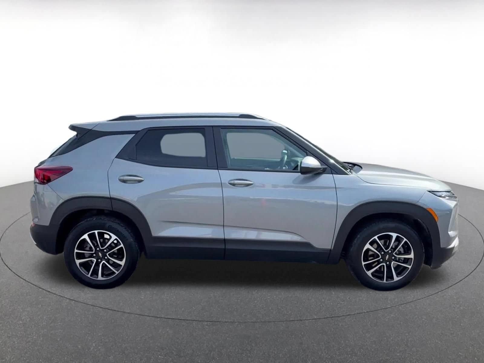 Thumbnail: 2025 Chevrolet TrailBlazer - 16