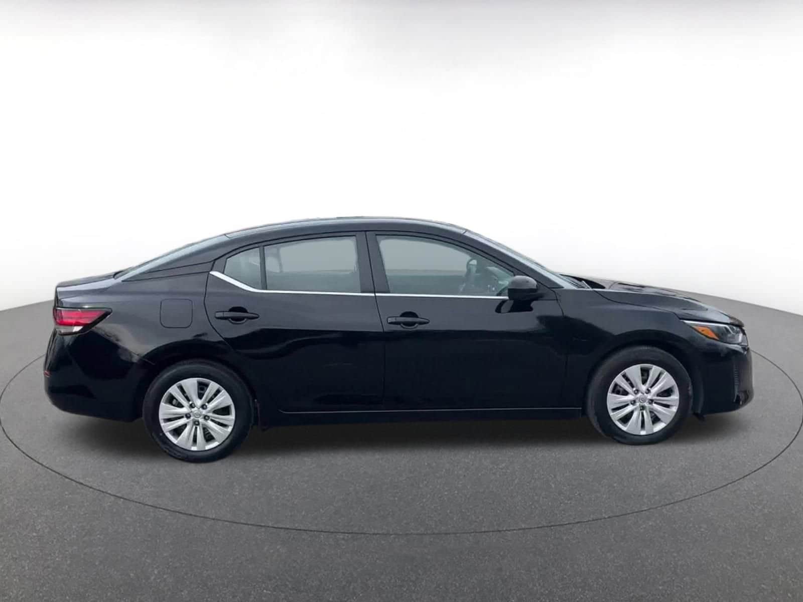 Thumbnail: 2025 Nissan Sentra - 16