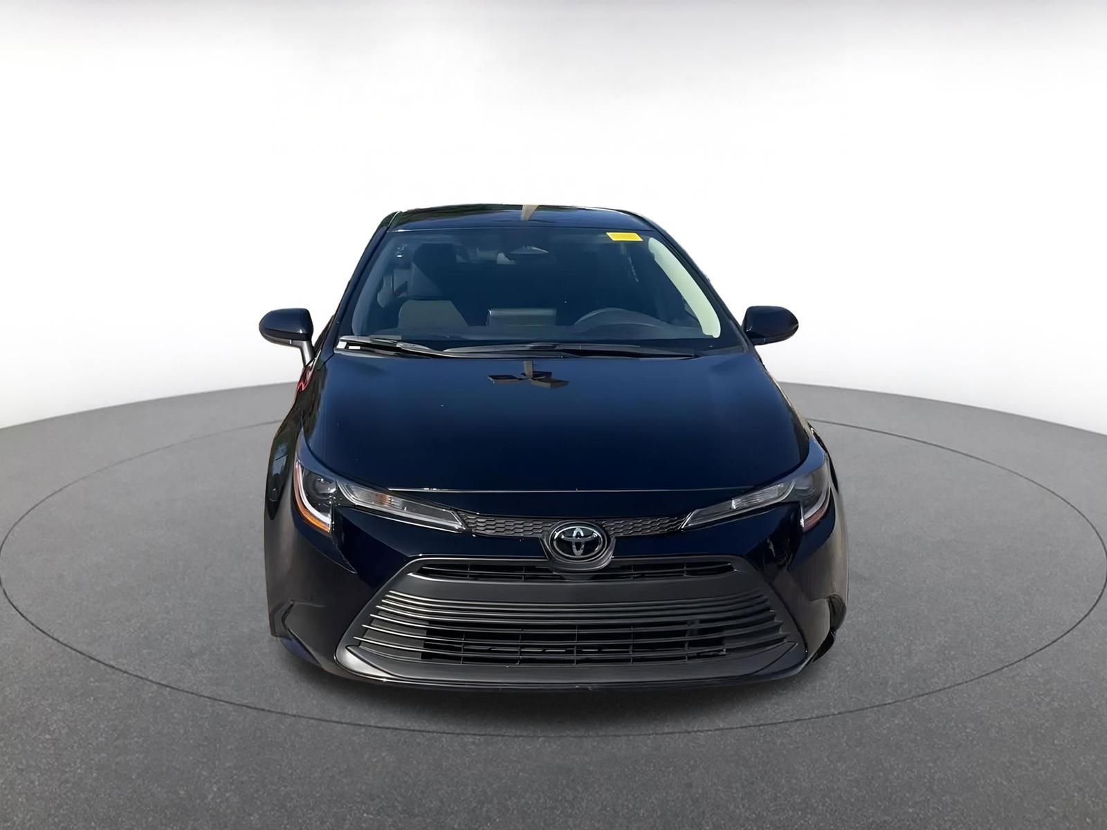 Thumbnail: 2025 Toyota Corolla - 3