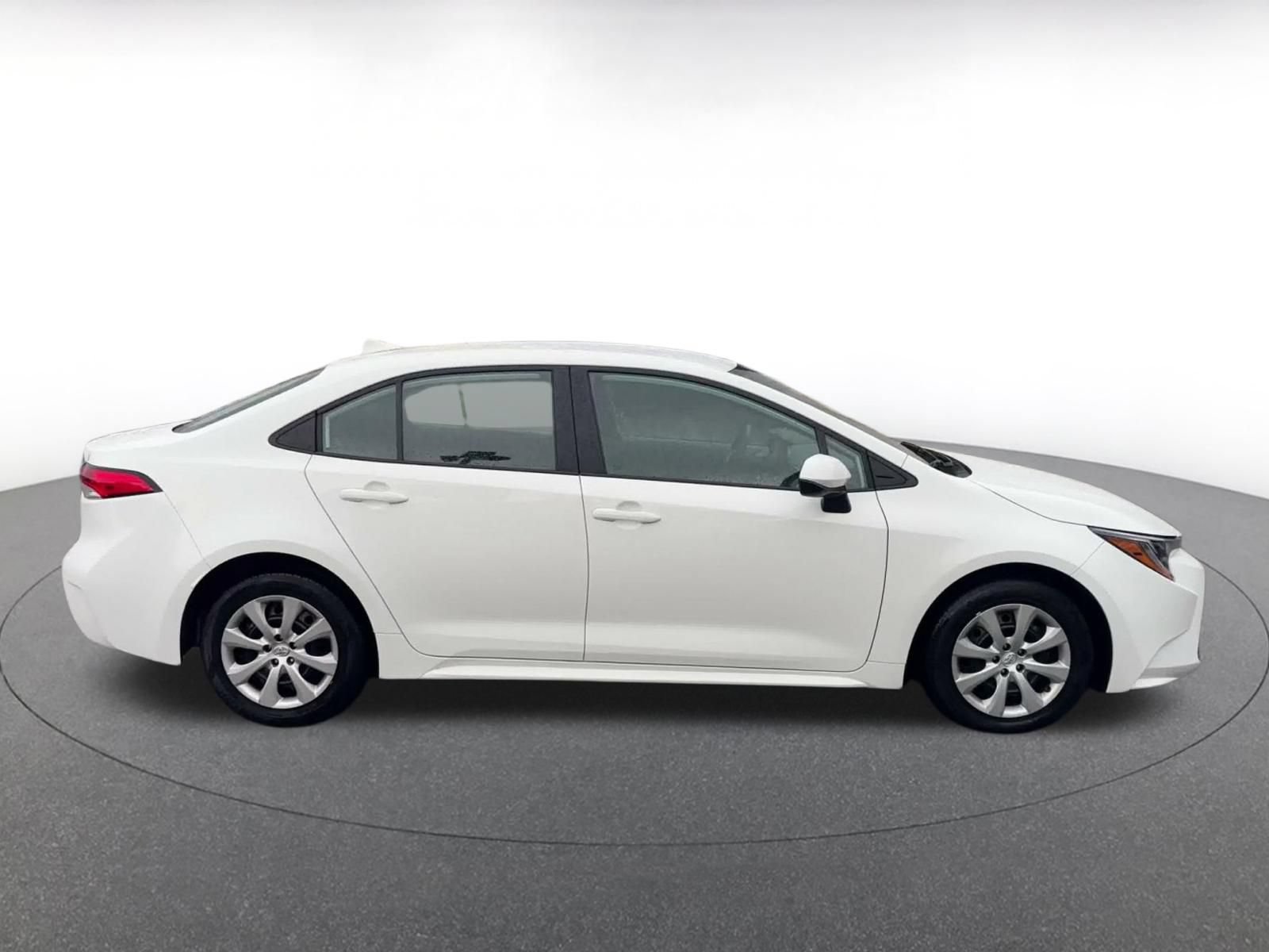 Thumbnail: 2025 Toyota Corolla - 13