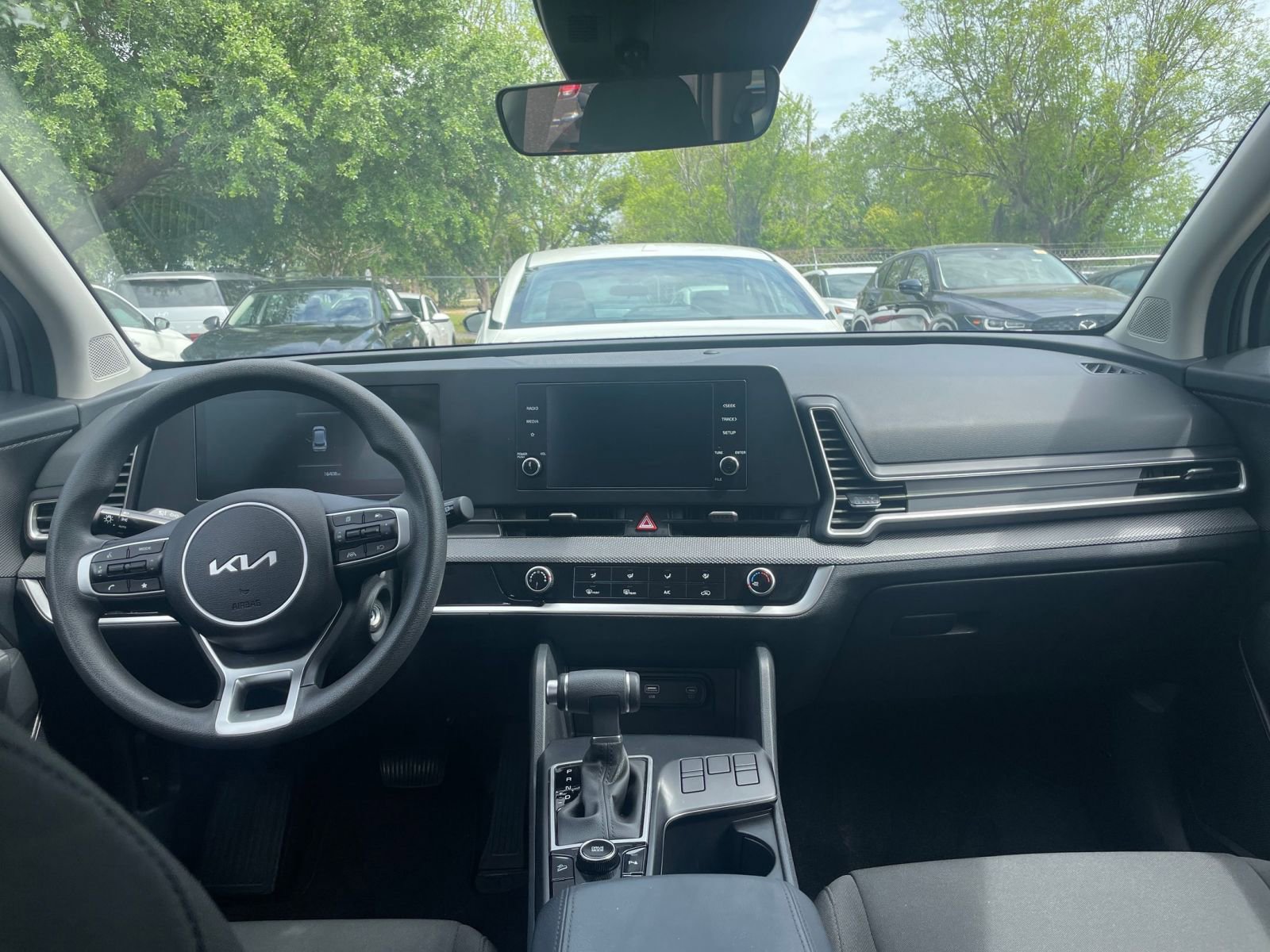 Thumbnail: 2025 Kia Sportage - 32