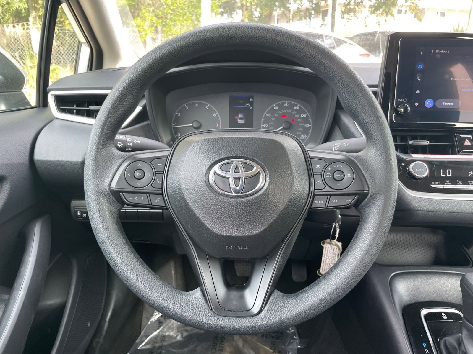 Thumbnail: 2025 Toyota Corolla - 25