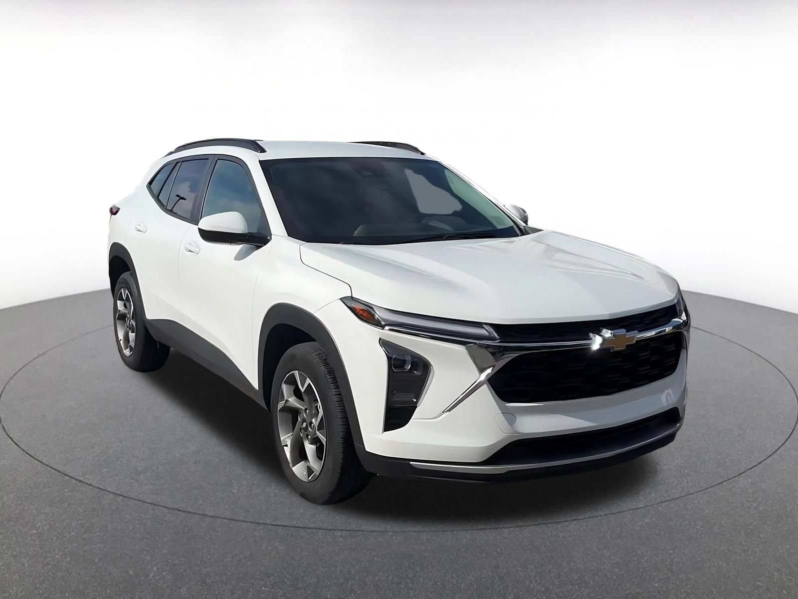 Thumbnail: 2025 Chevrolet Trax - 2