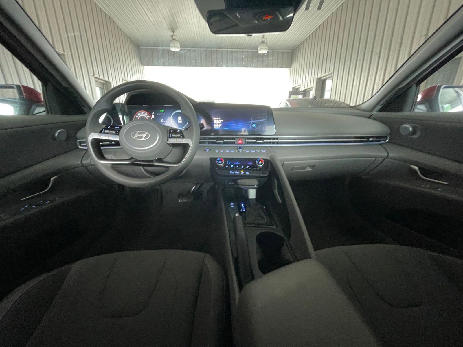 Thumbnail: 2024 Hyundai Elantra - 31