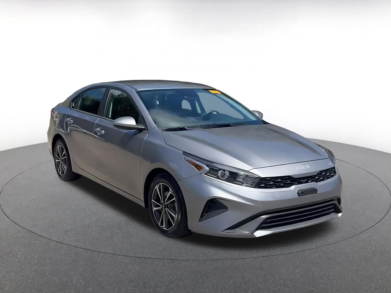 Thumbnail: 2024 Kia Forte - 2