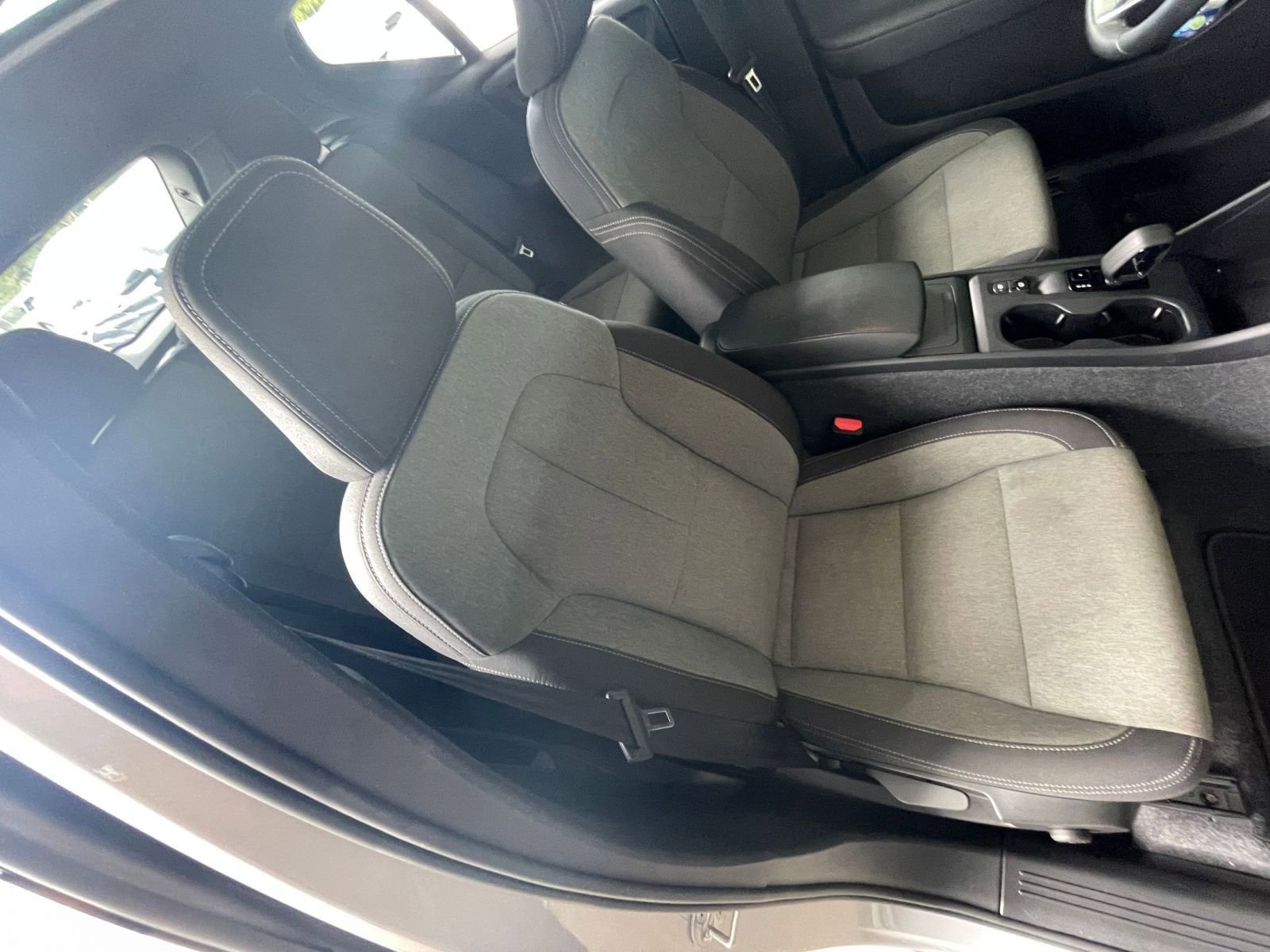 Thumbnail: 2024 Volvo XC40 - 34