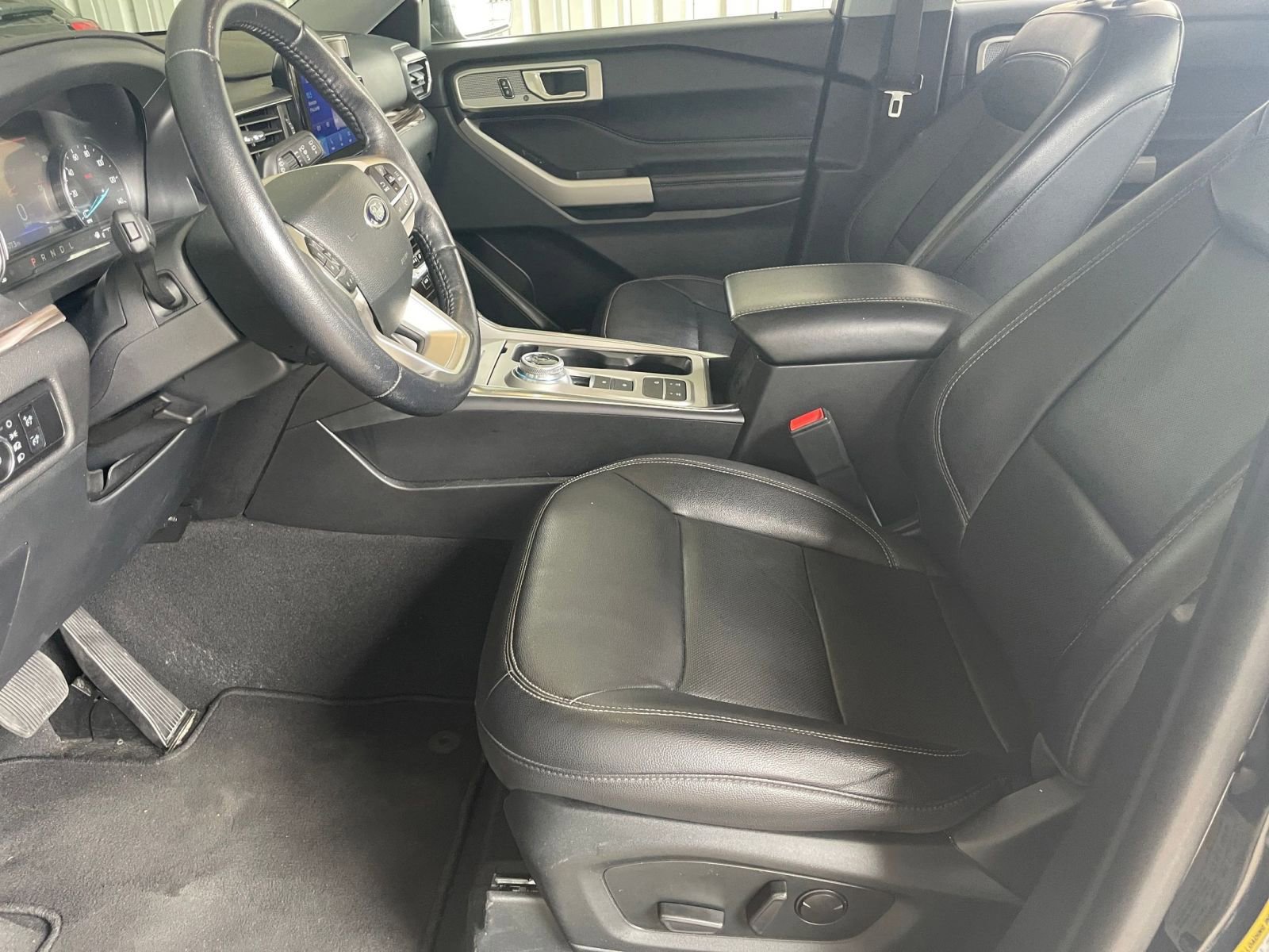 Thumbnail: 2023 Ford Explorer - 24