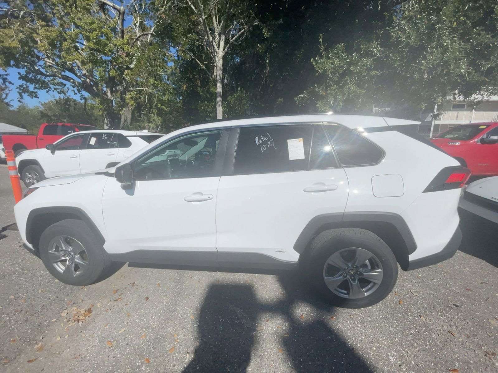 Thumbnail: 2025 Toyota RAV4 - 8