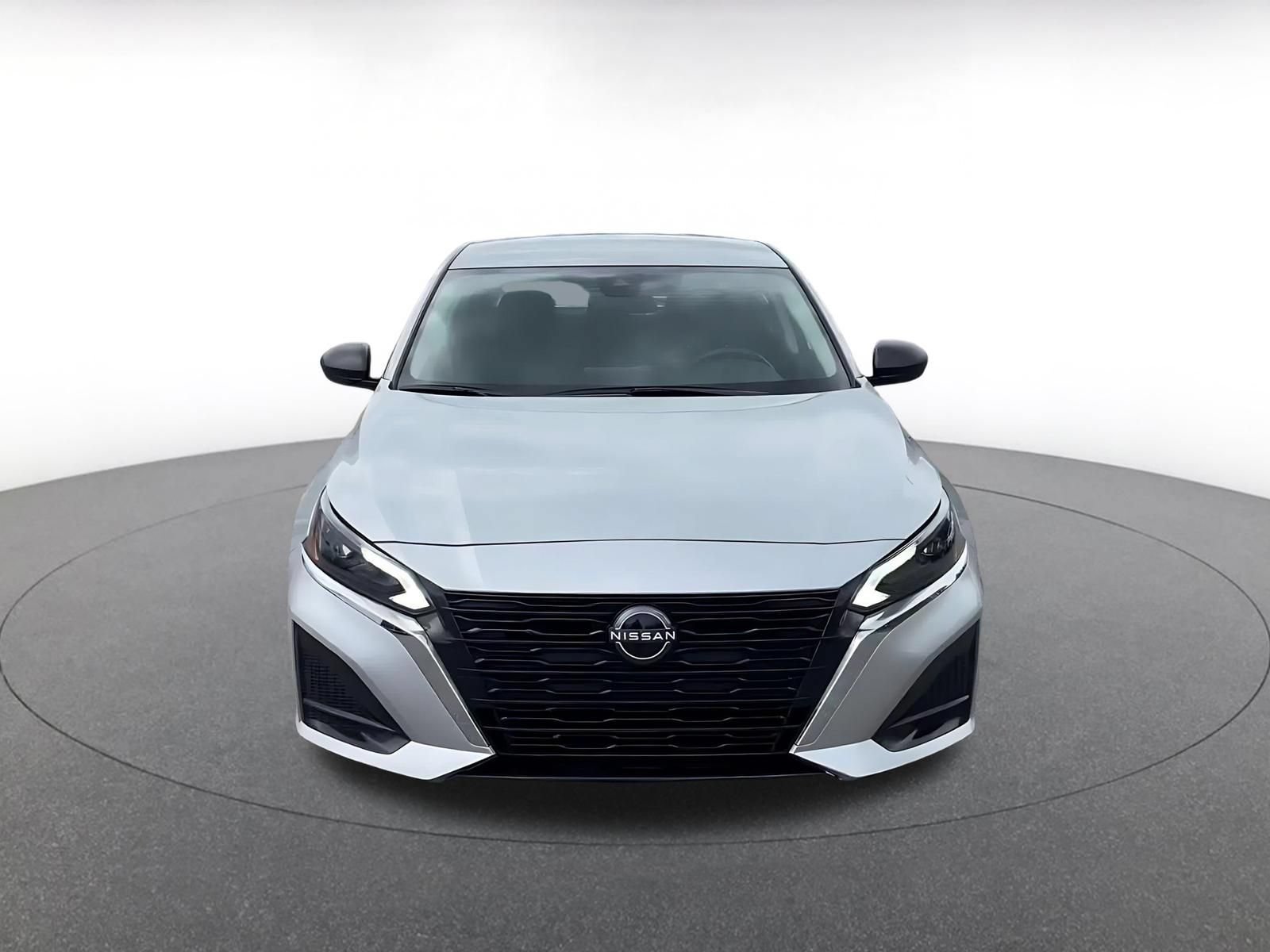 Thumbnail: 2025 Nissan Altima - 3