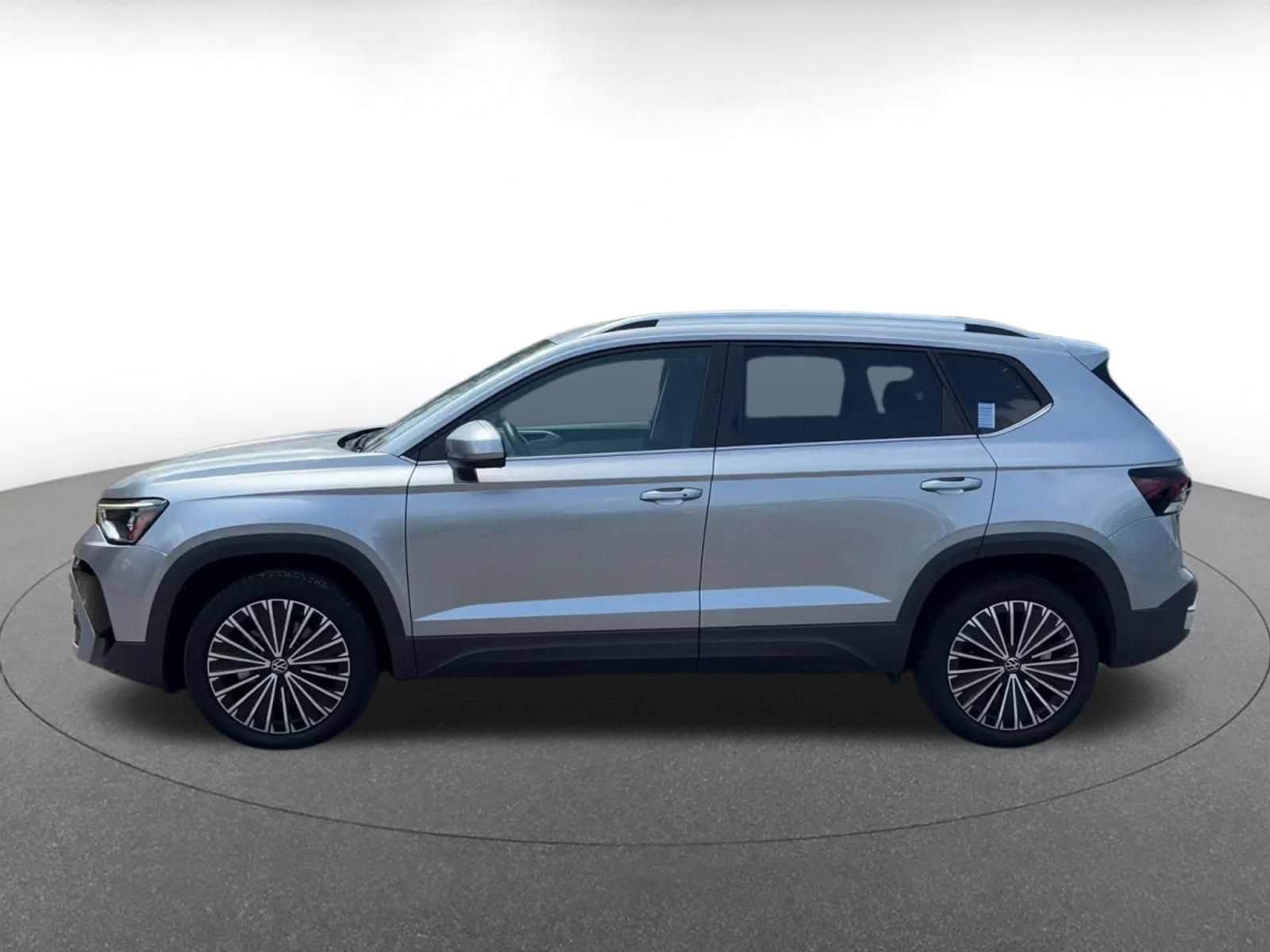 Thumbnail: 2025 Volkswagen Taos - 8