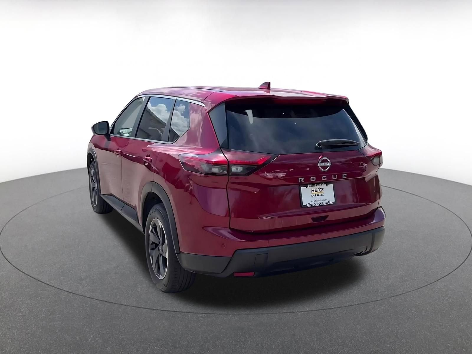Thumbnail: 2025 Nissan Rogue - 10