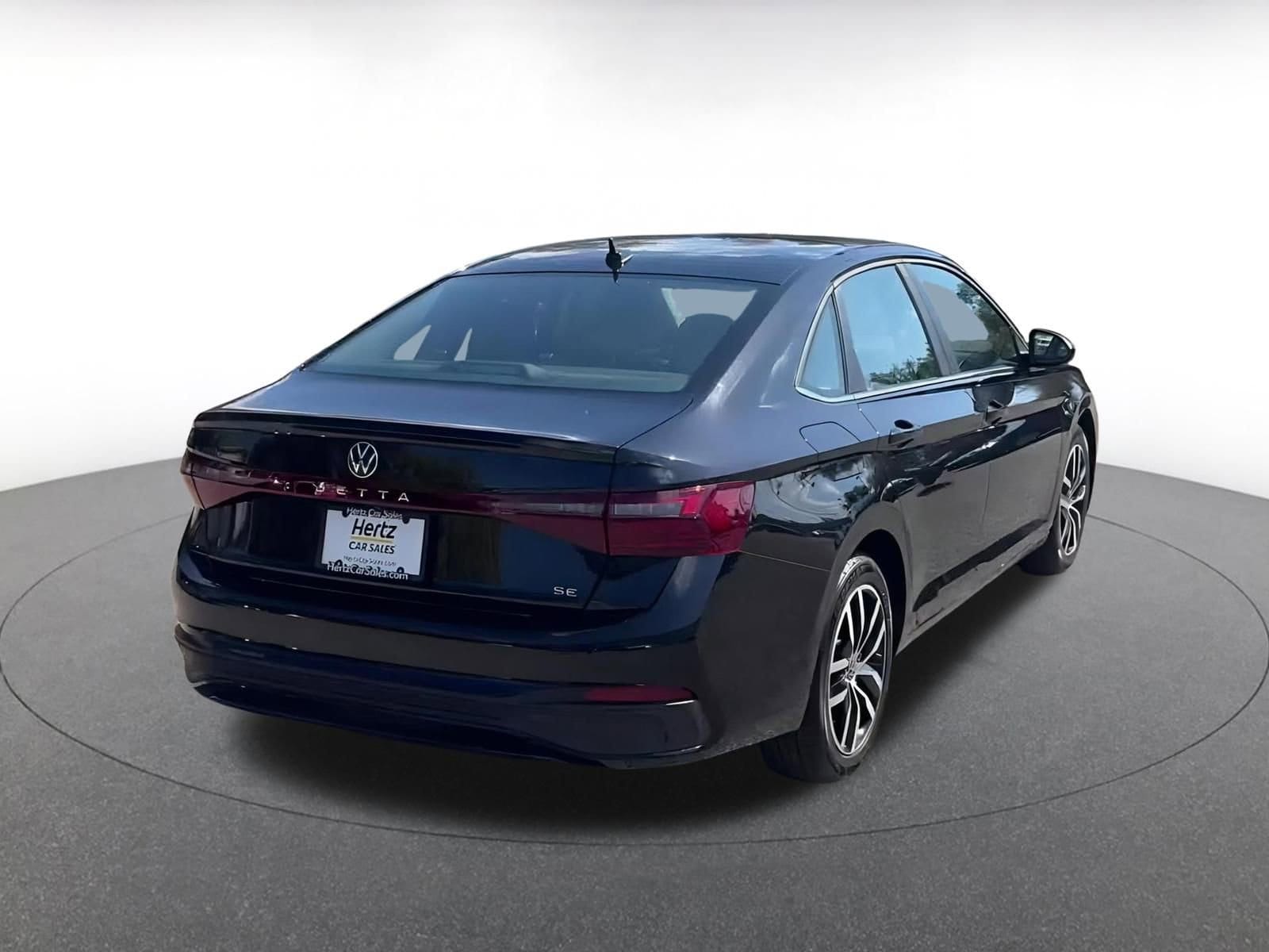 Thumbnail: 2025 Volkswagen Jetta - 14