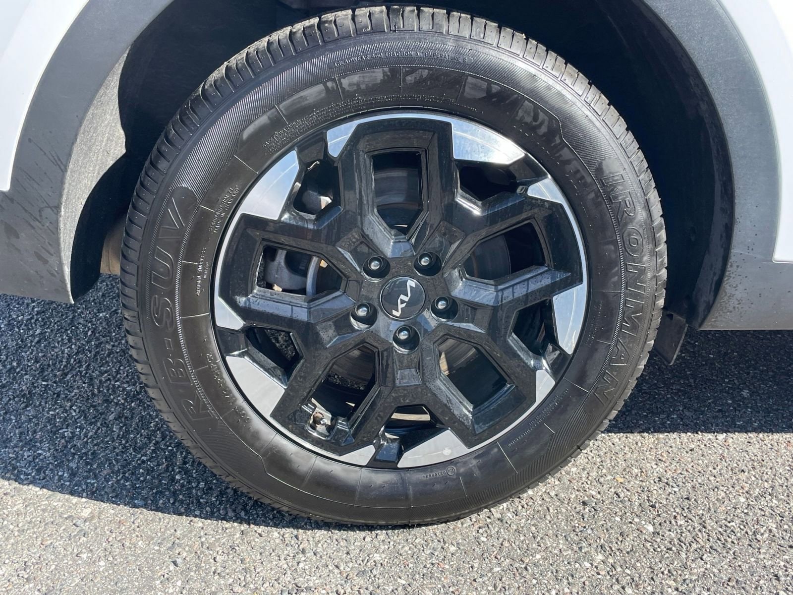 Thumbnail: 2024 Kia Sorento - 32