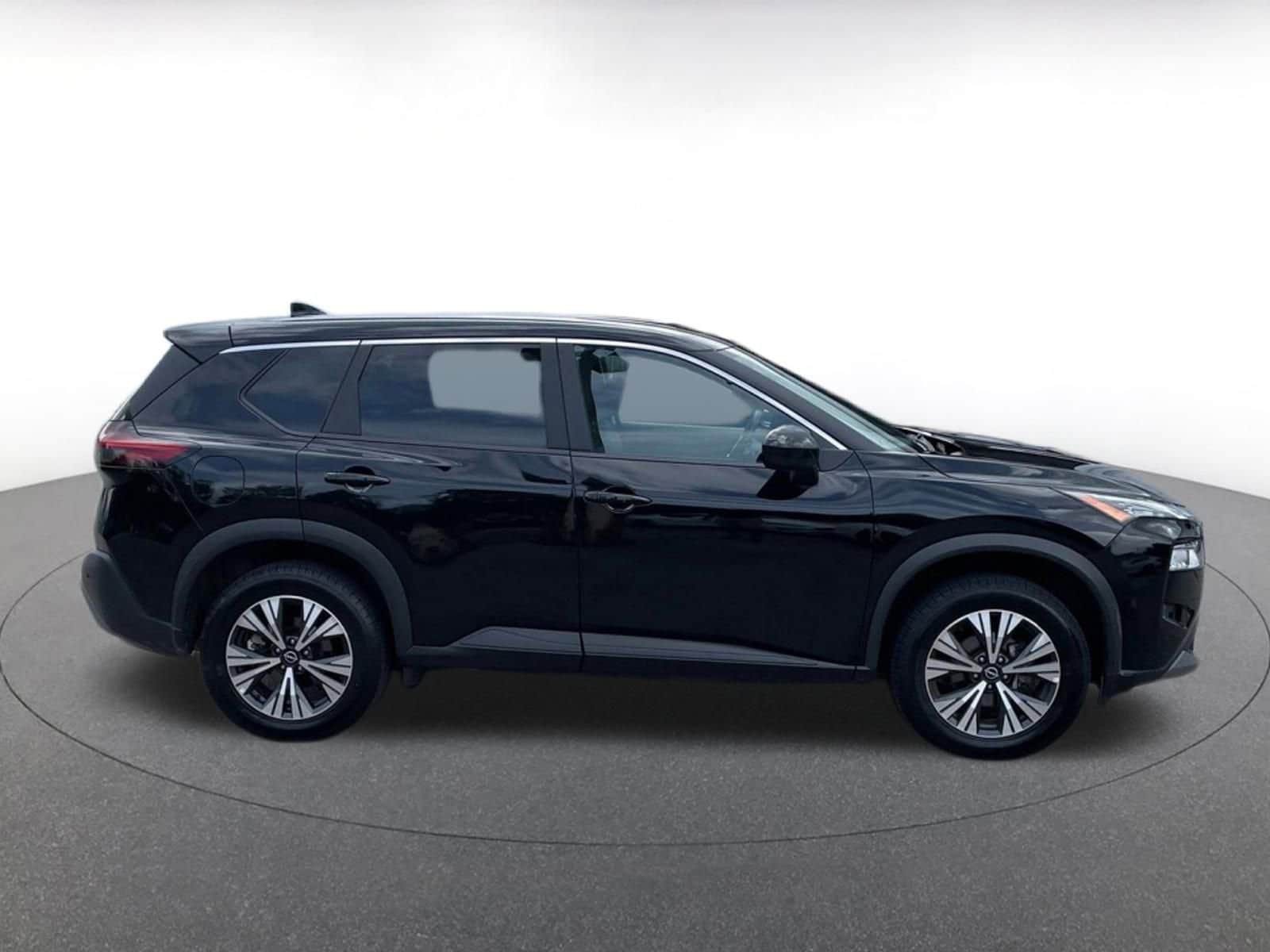 Thumbnail: 2023 Nissan Rogue - 15