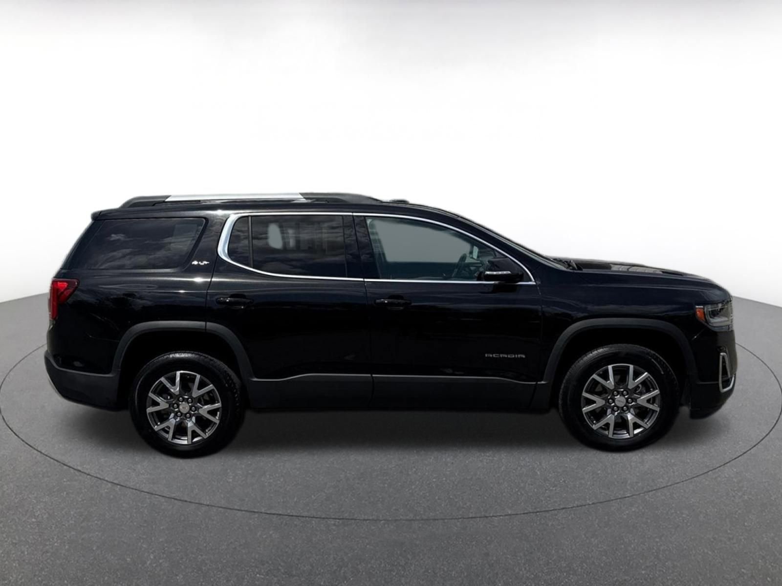 Thumbnail: 2023 GMC Acadia - 12