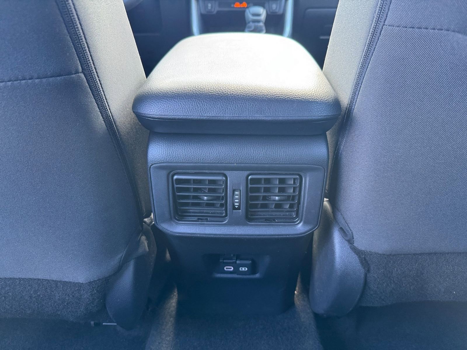 Thumbnail: 2025 Toyota RAV4 - 24