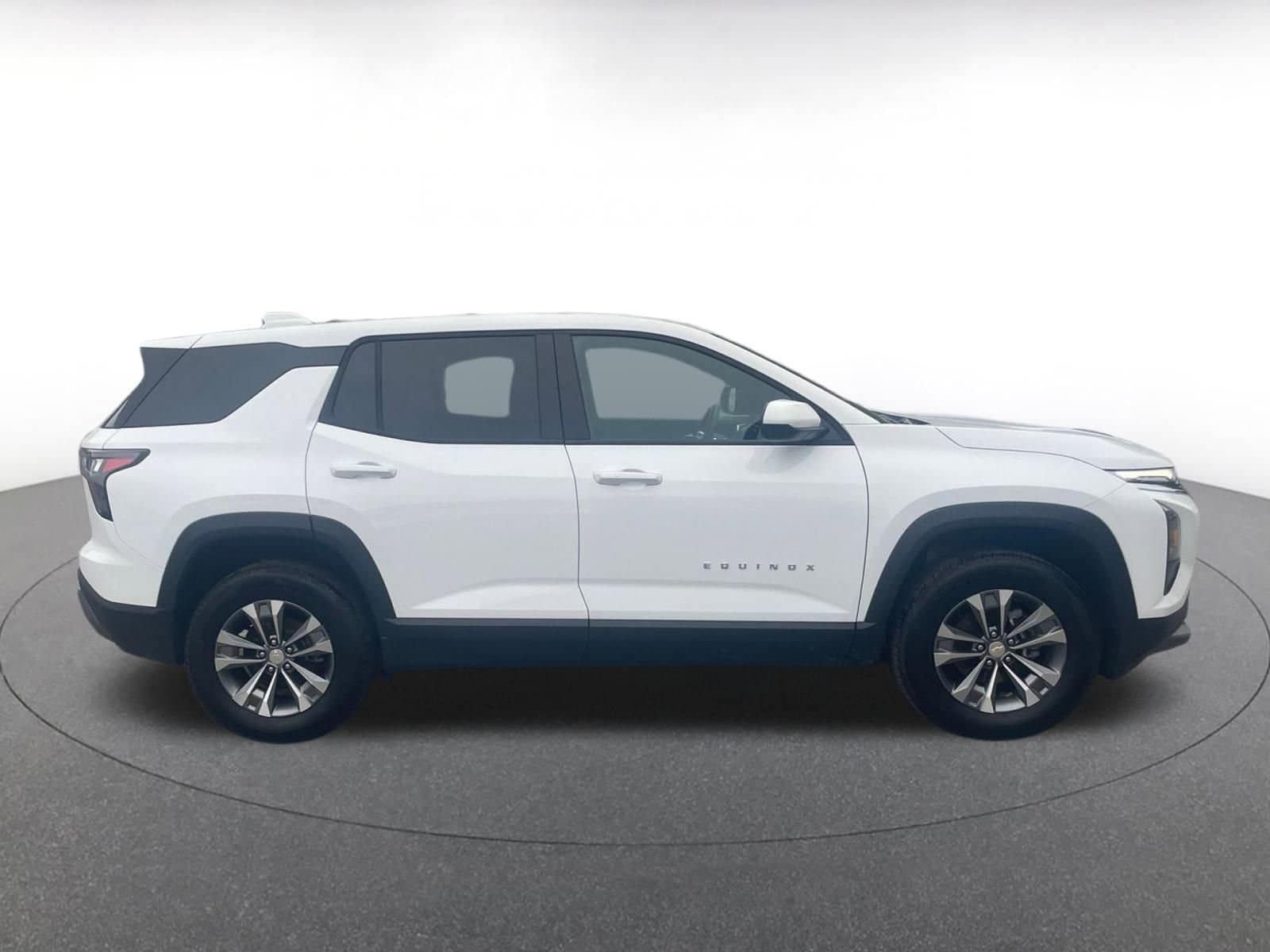 Thumbnail: 2025 Chevrolet Equinox - 15