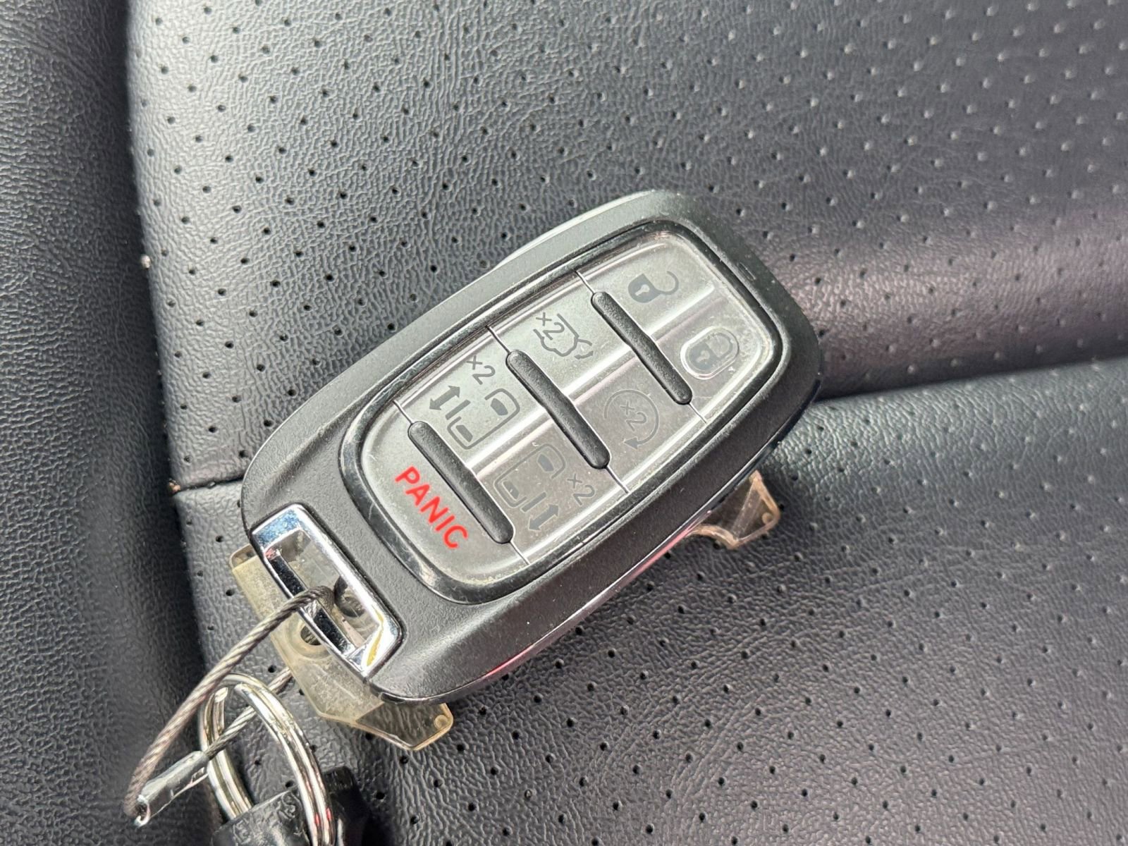 Thumbnail: 2025 Chrysler Pacifica - 21