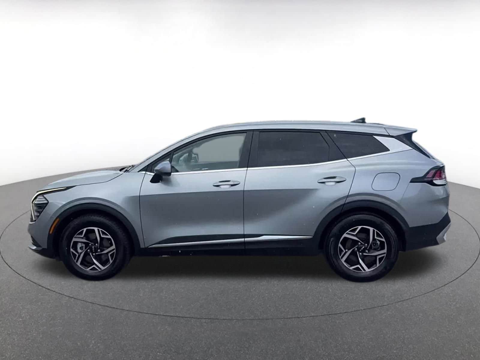 Thumbnail: 2024 Kia Sportage - 8