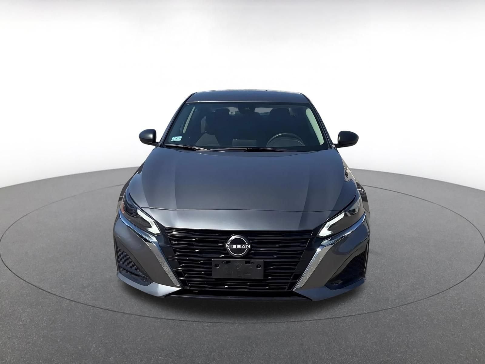 Thumbnail: 2025 Nissan Altima - 3