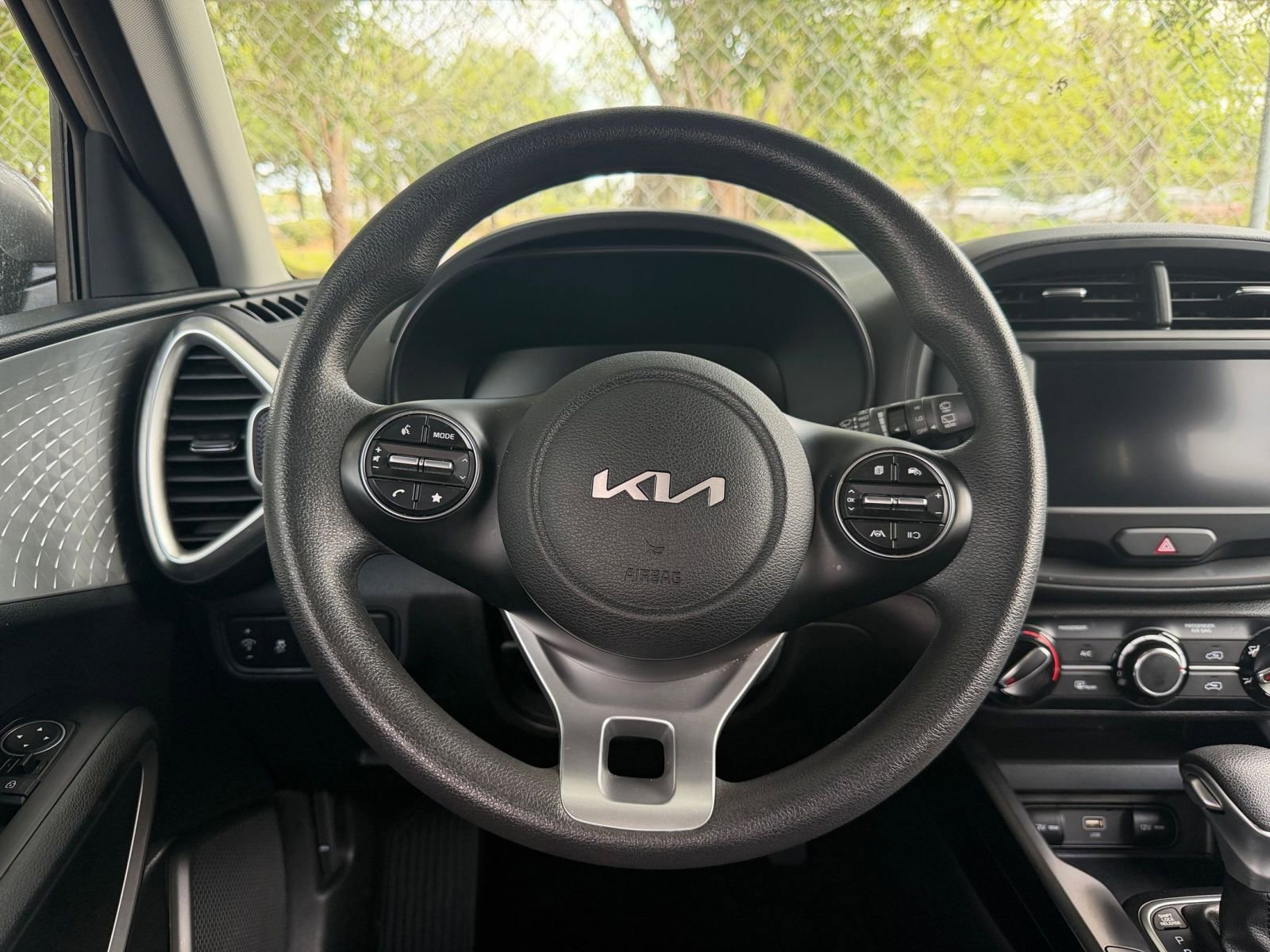 Thumbnail: 2025 Kia Soul - 25