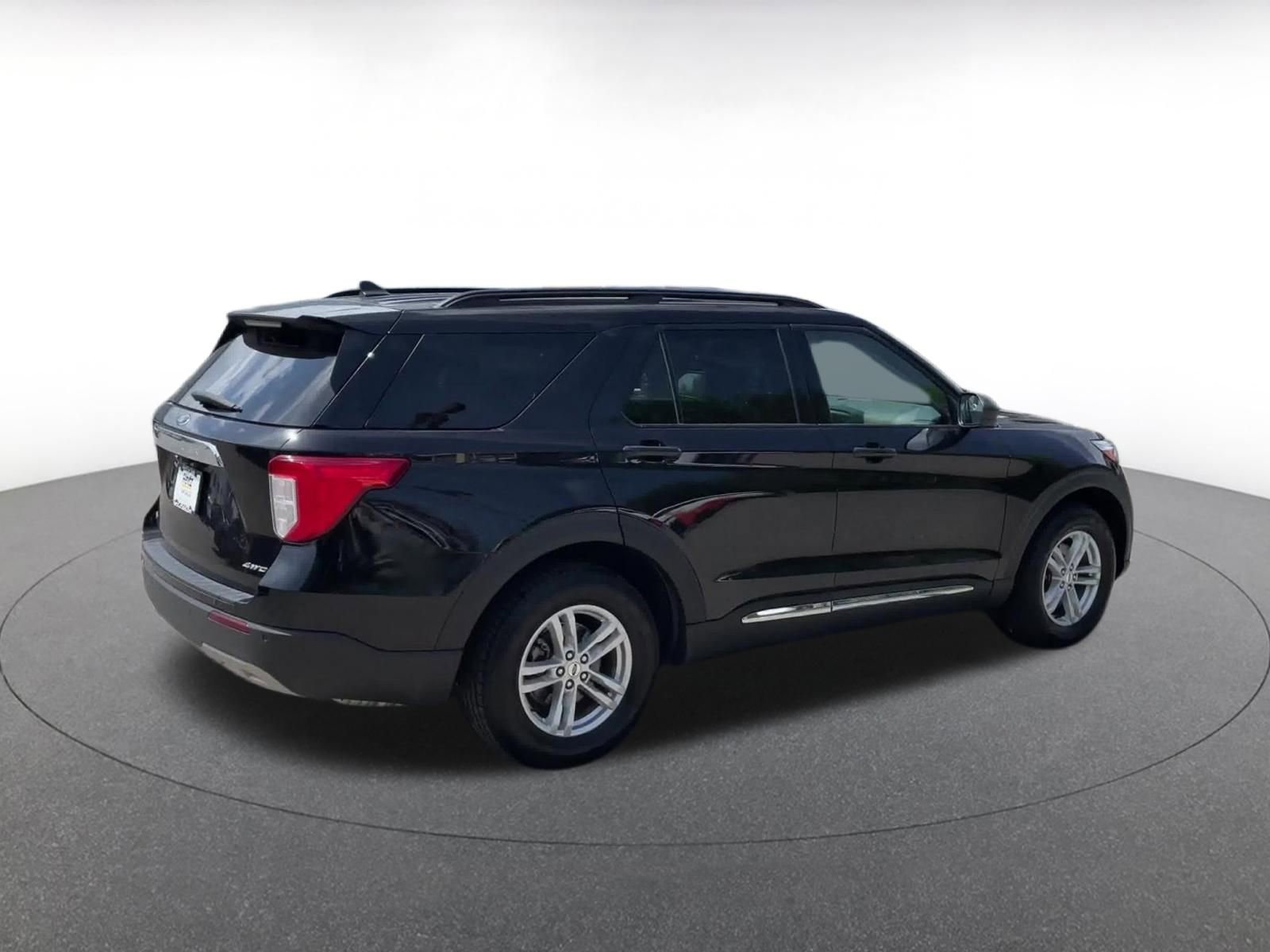 Thumbnail: 2023 Ford Explorer - 14