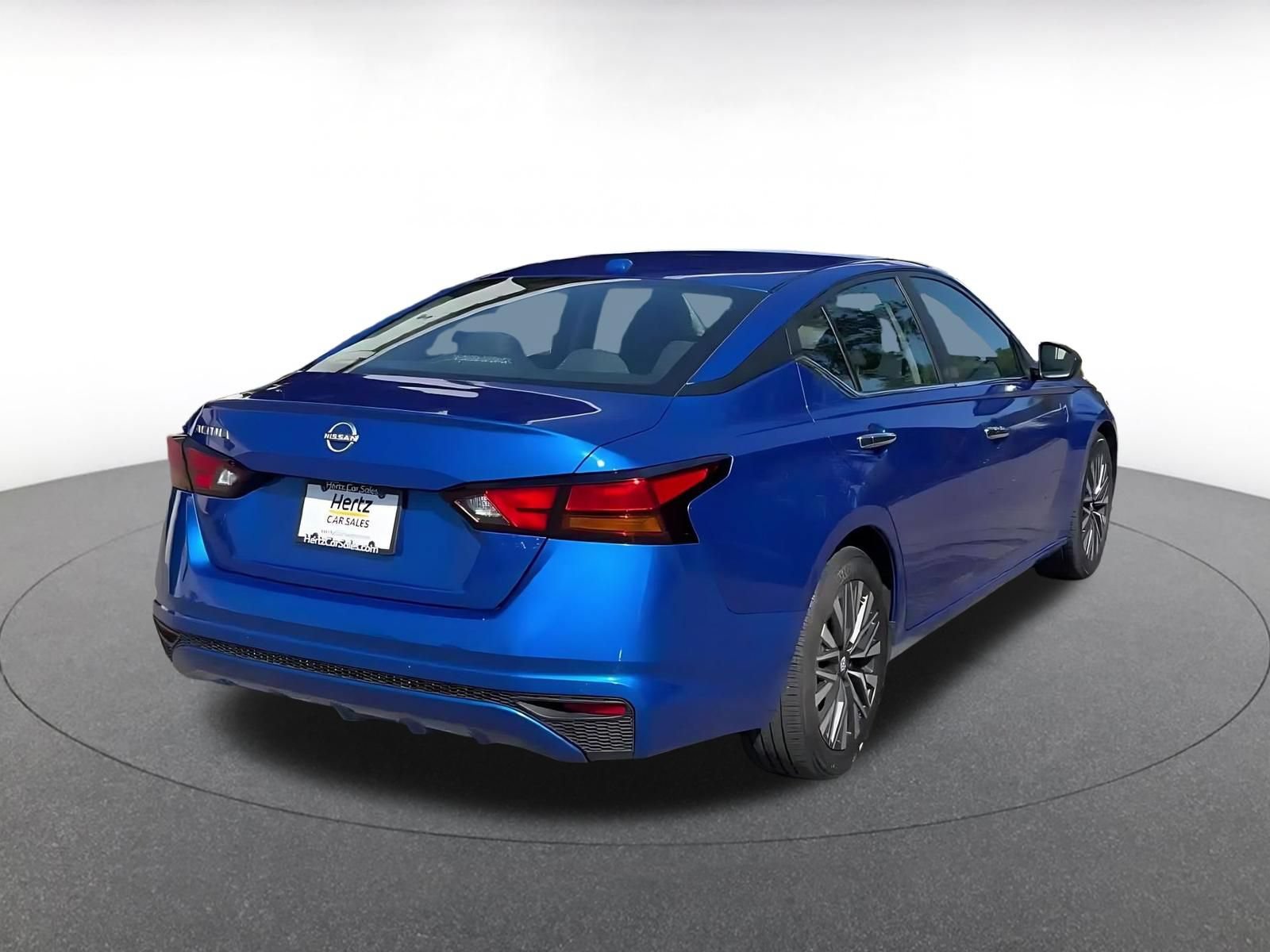 Thumbnail: 2025 Nissan Altima - 12
