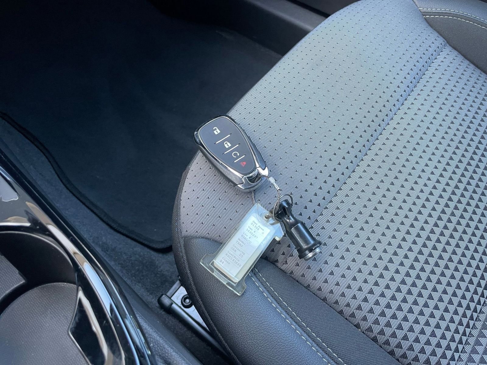 Thumbnail: 2025 Chevrolet Trax - 21