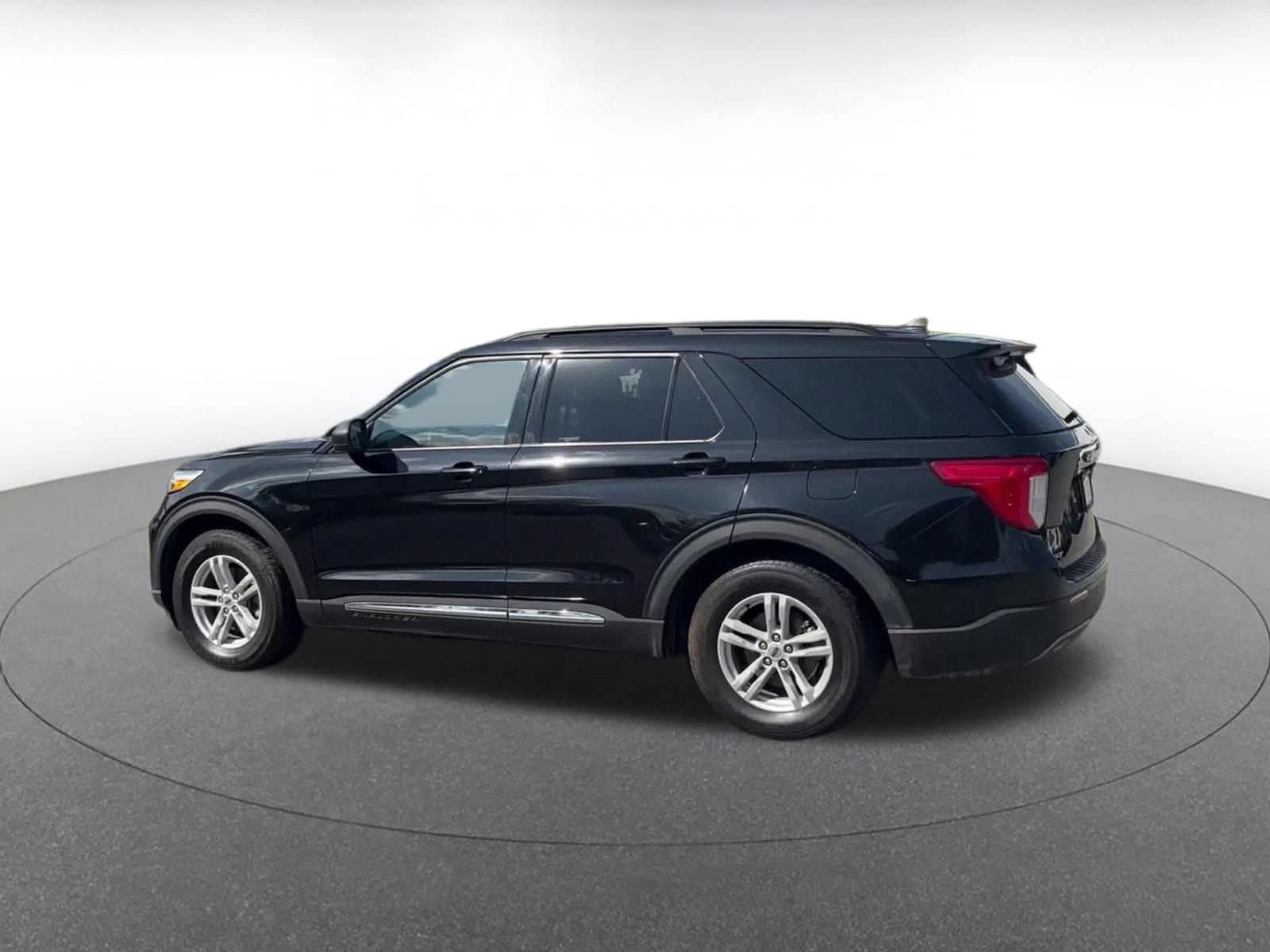 Thumbnail: 2024 Ford Explorer - 9