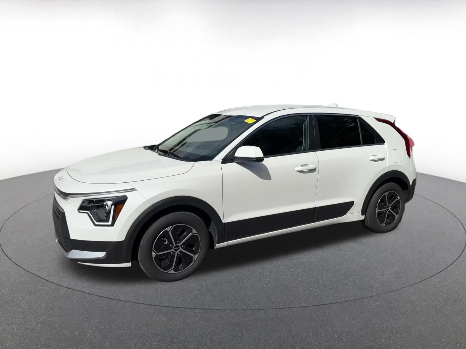 Thumbnail: 2026 Kia Niro - 6