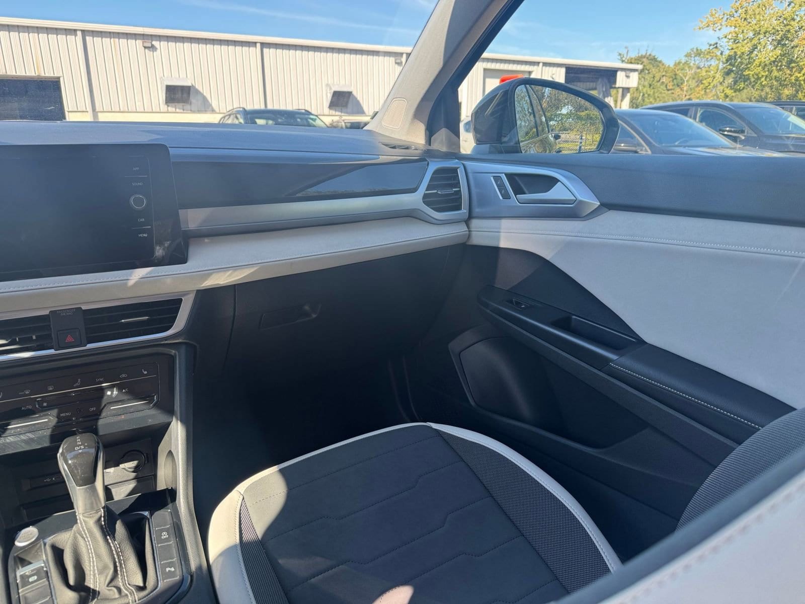 Thumbnail: 2025 Volkswagen Taos - 35