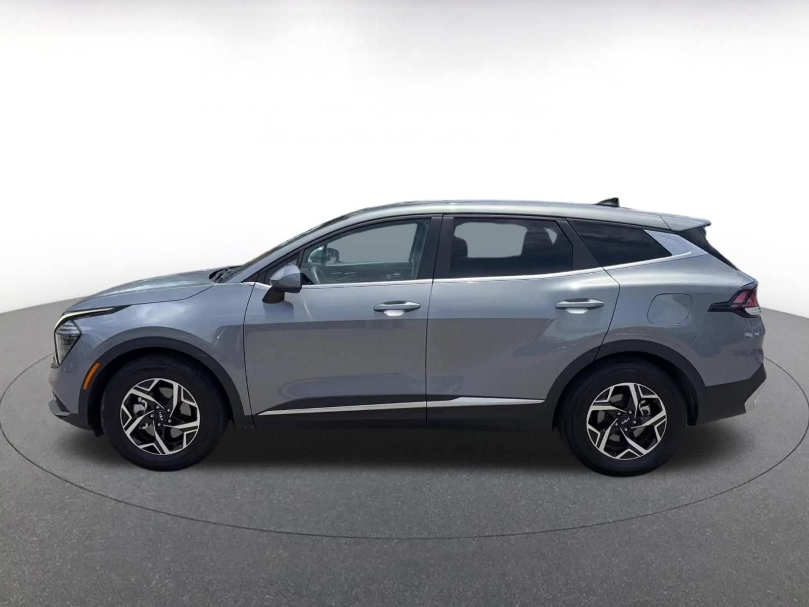 Thumbnail: 2025 Kia Sportage - 8