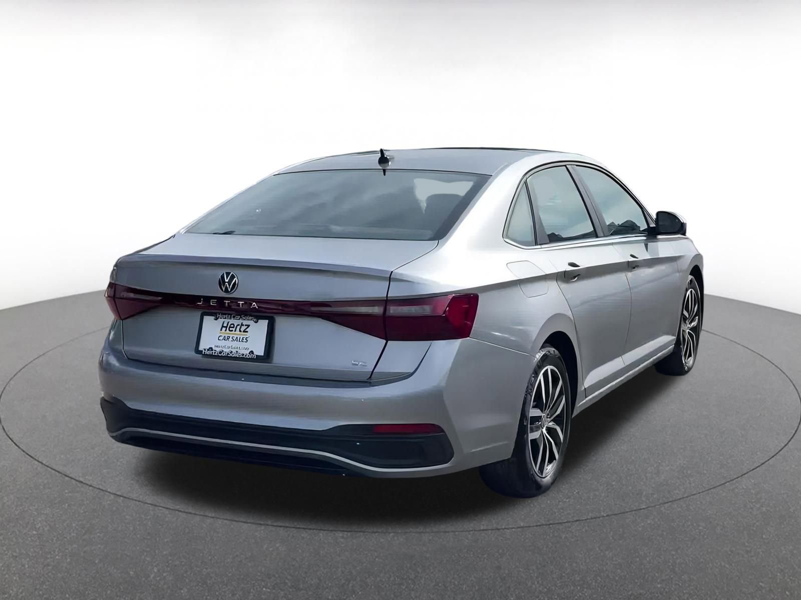 Thumbnail: 2025 Volkswagen Jetta - 12