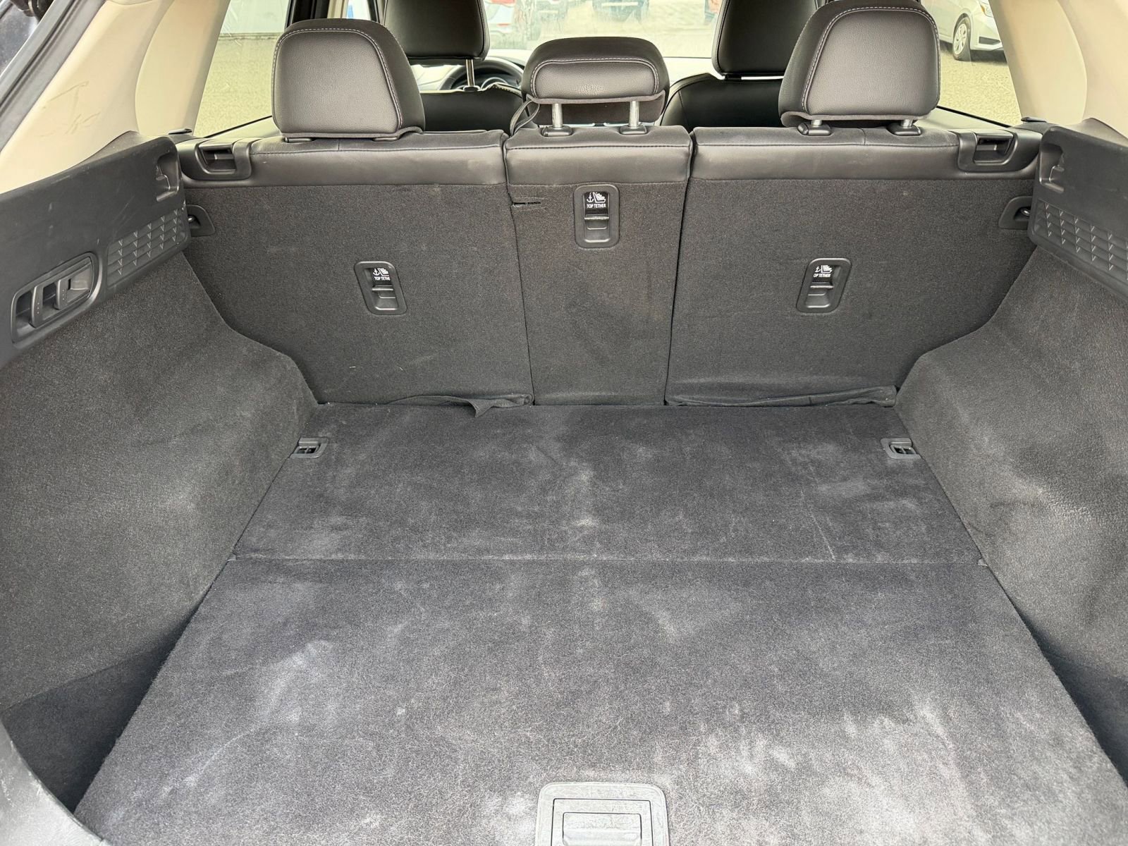 Thumbnail: 2025 Mazda CX-5 - 32