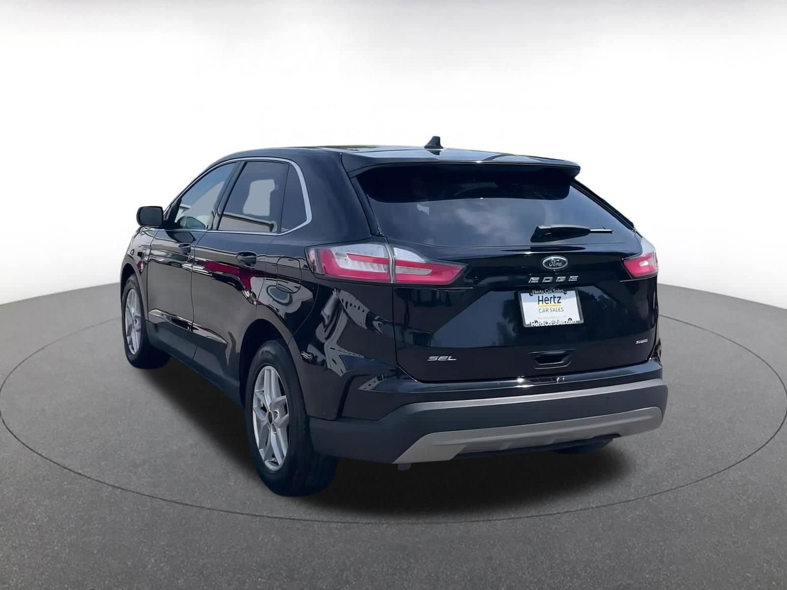 Thumbnail: 2023 Ford Edge - 18