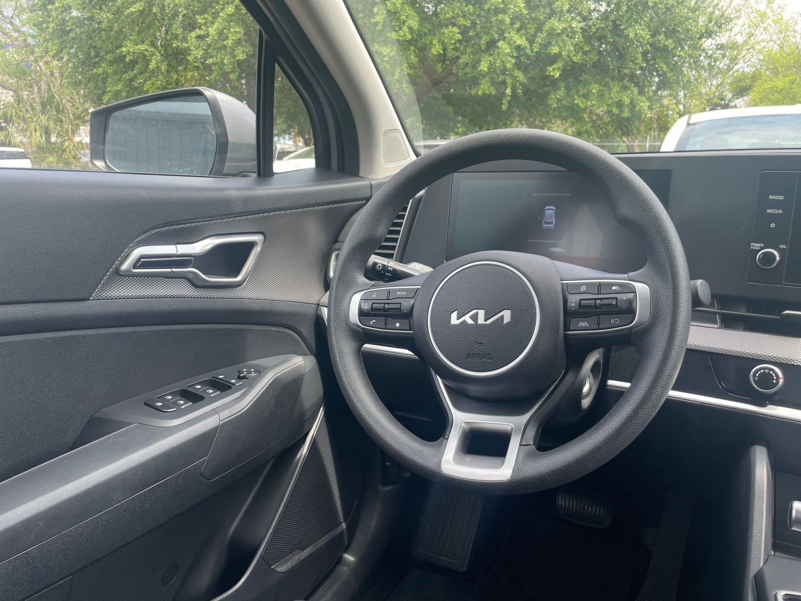 Thumbnail: 2025 Kia Sportage - 33