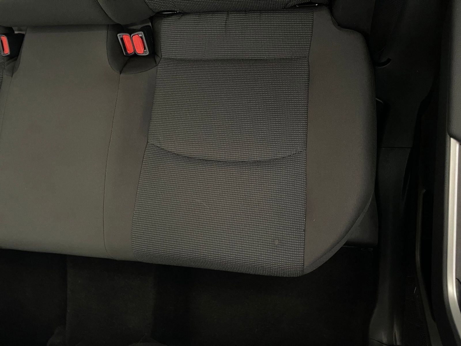 Thumbnail: 2025 Toyota RAV4 - 34