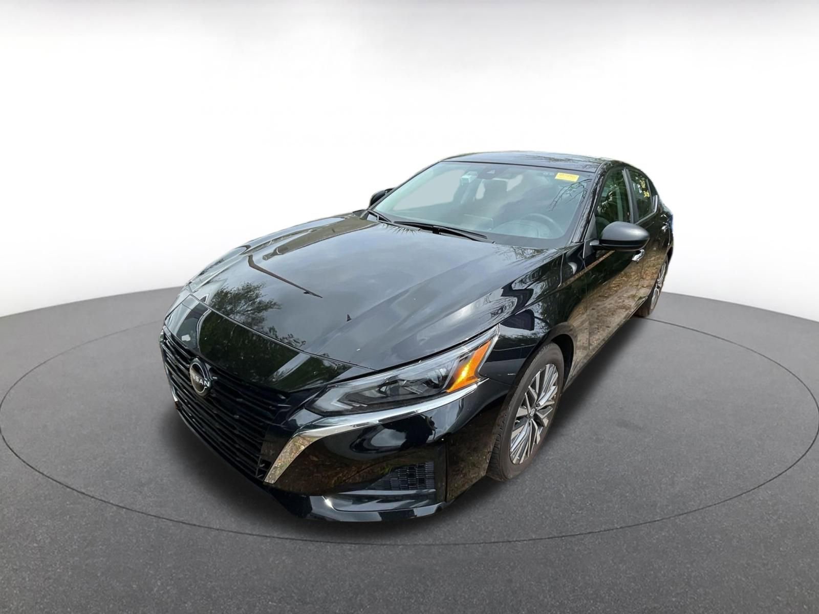 Thumbnail: 2025 Nissan Altima - 2