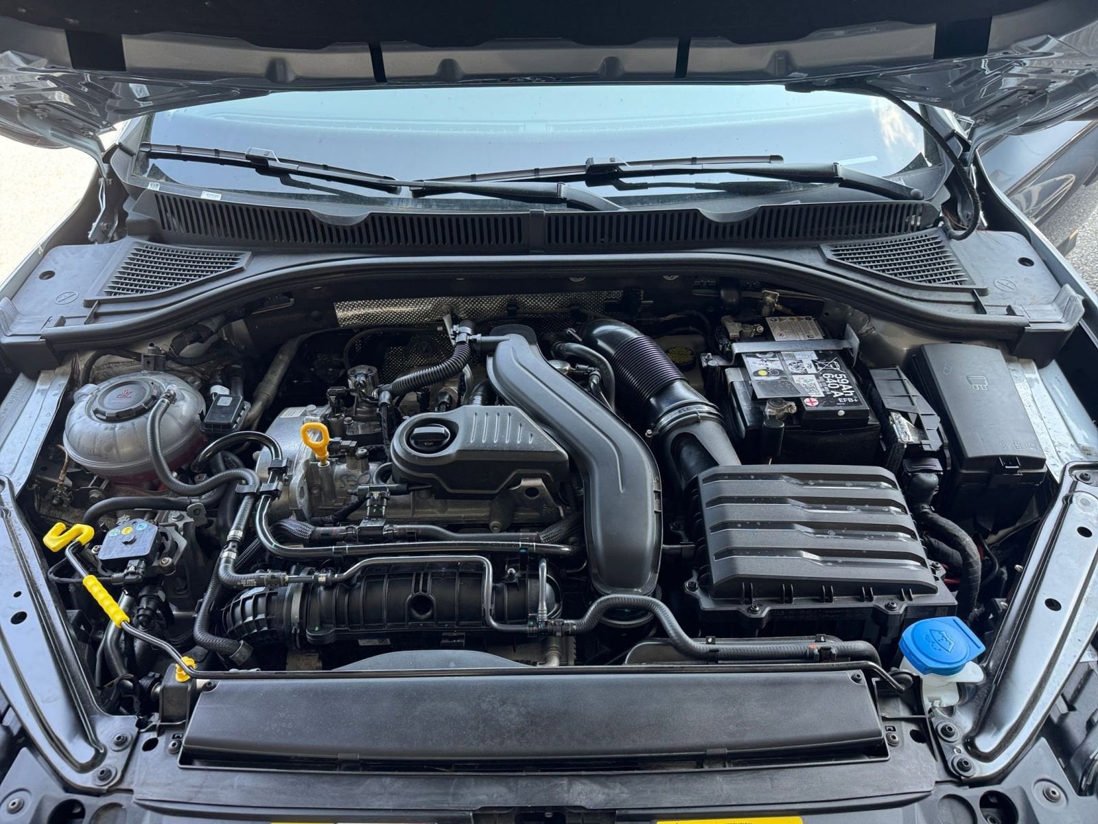 Thumbnail: 2025 Volkswagen Jetta - 31