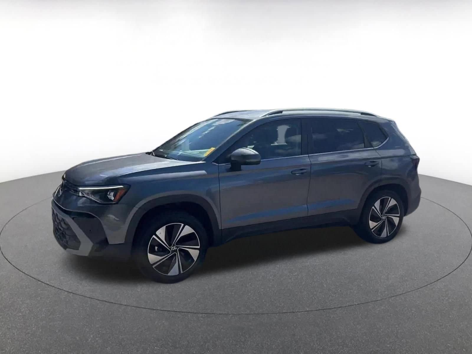 Thumbnail: 2025 Volkswagen Taos - 7