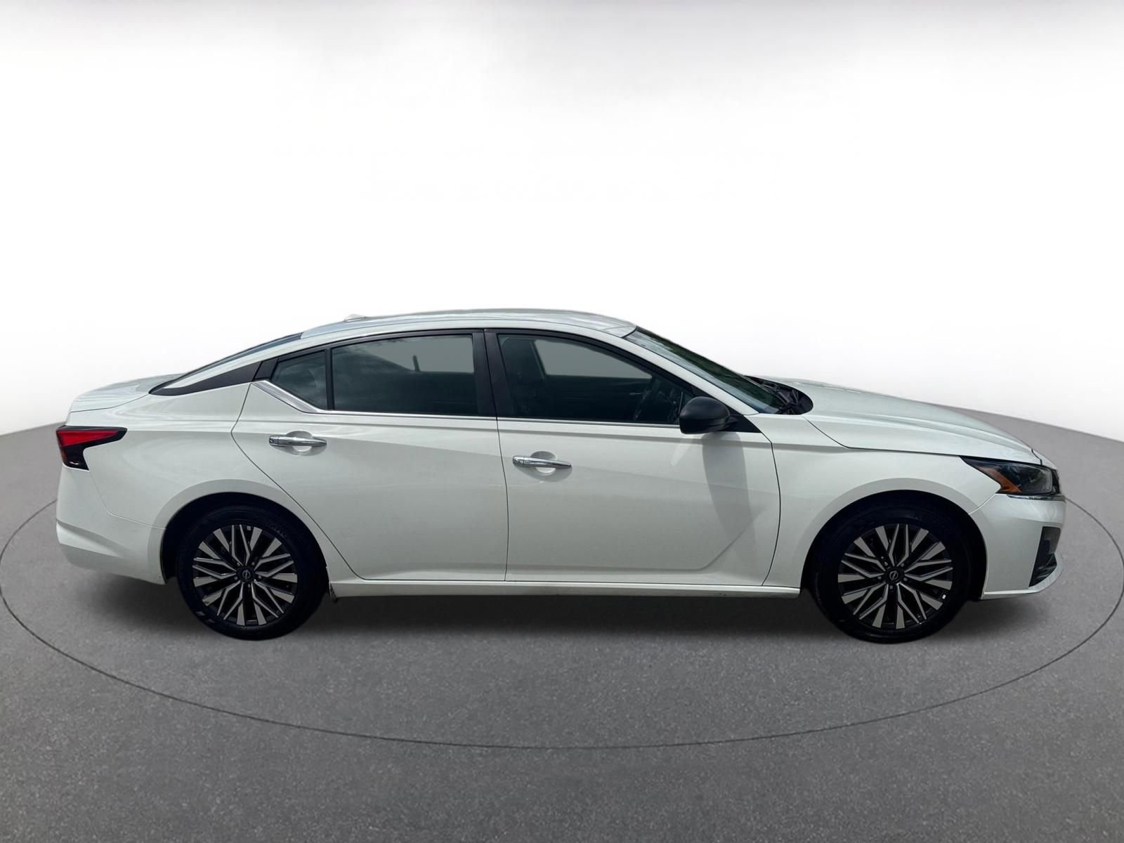 Thumbnail: 2025 Nissan Altima - 15