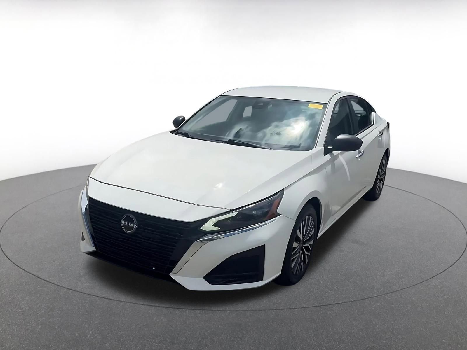 Thumbnail: 2025 Nissan Altima - 4