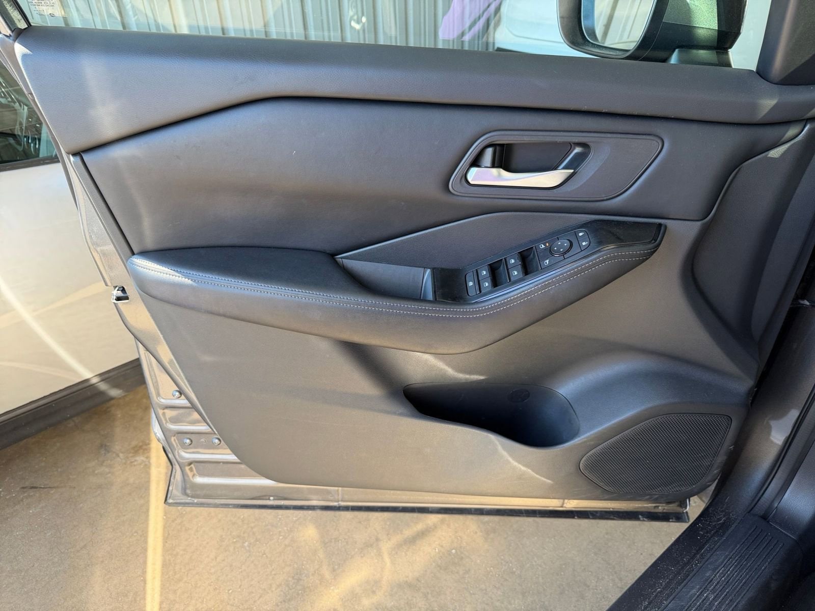 Thumbnail: 2025 Nissan Rogue - 18