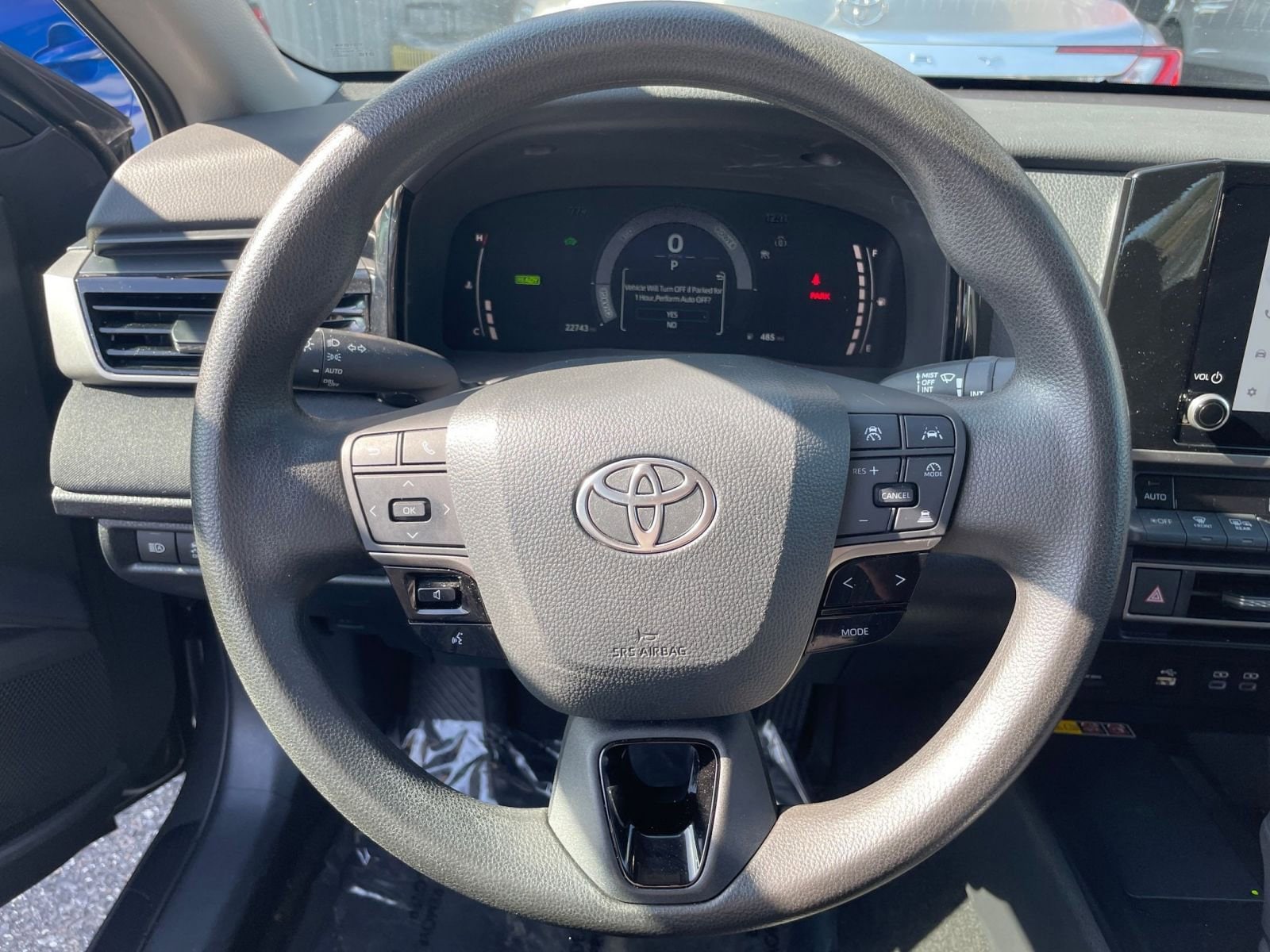 Thumbnail: 2025 Toyota Camry - 25