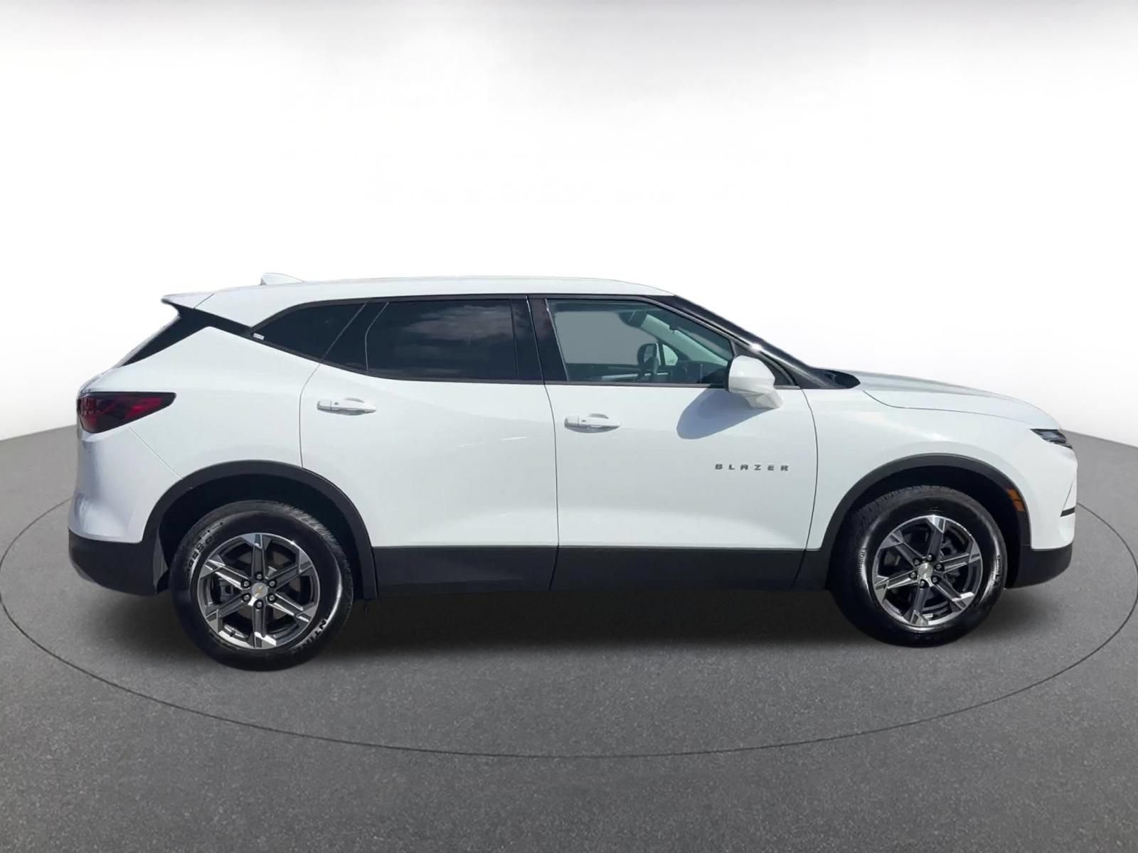 Thumbnail: 2026 Chevrolet Blazer - 13